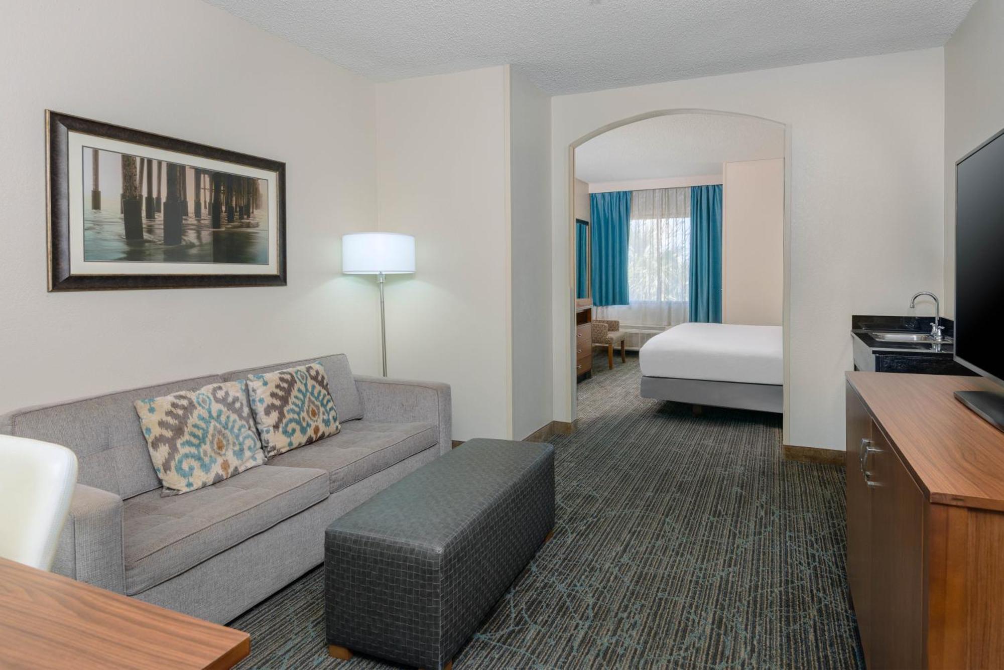 Doubletree By Hilton Hotel West Palm Beach Airport Exterior photo